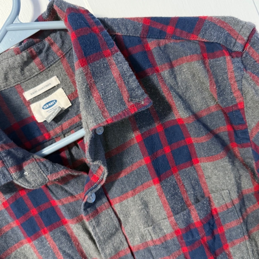 Old Navy Flannel Shirt Mens M Gray Red Plaid Slim Fit
